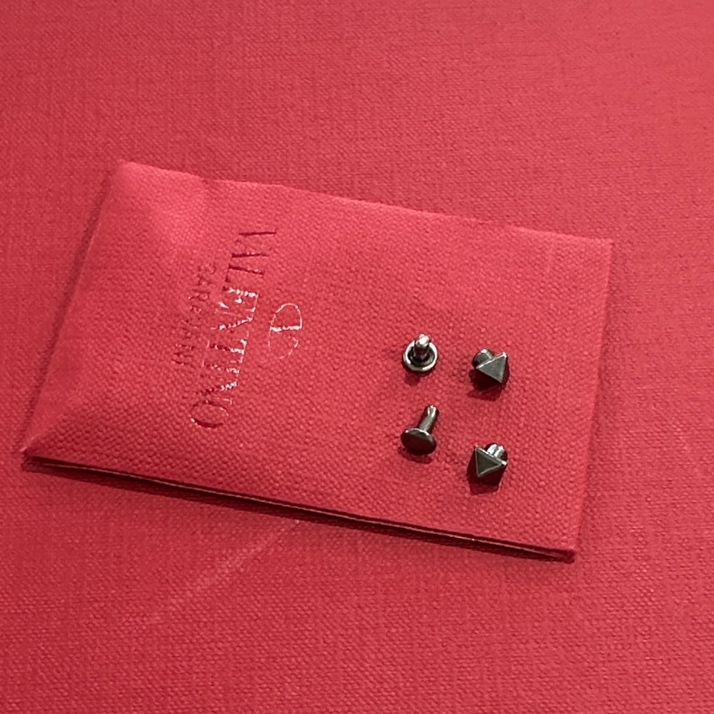 New Authentic Valentino Garavani Gunmetal Mini Studs